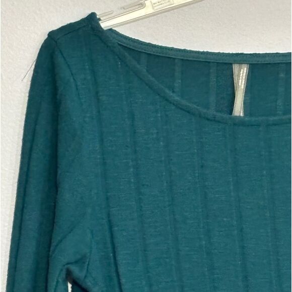 Anthropologie | Urban Outfitters Women’s Teal Green Thermal Scoop Neck Sweater - Picture 5 of 12